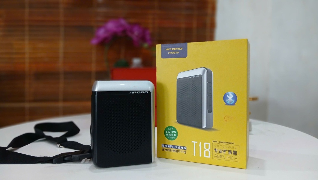 CHO THUÊ MÁY TRỢ GIẢNG KHÔNG DÂY APORO T18 UHF CHẤT LƯỢNG CAO
